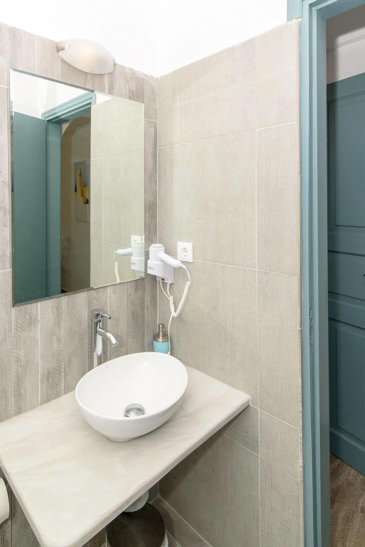 Iris Boutique Hotel Kamári Kültér fotó