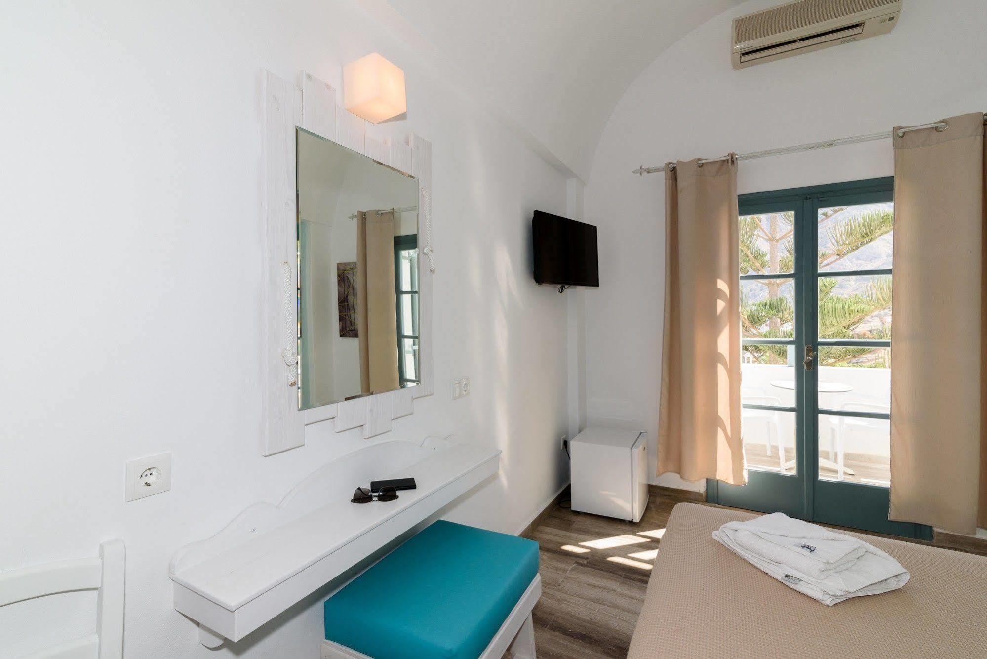 Iris Boutique Hotel Kamári Kültér fotó