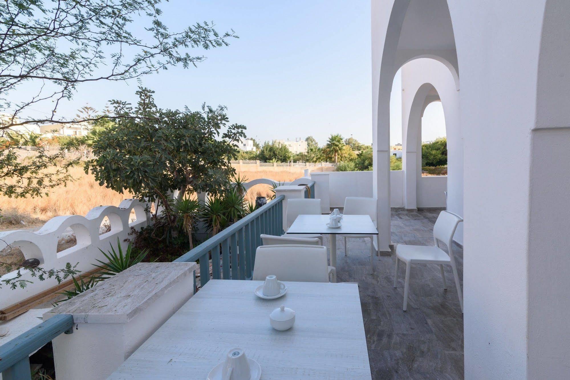 Iris Boutique Hotel Kamári Kültér fotó